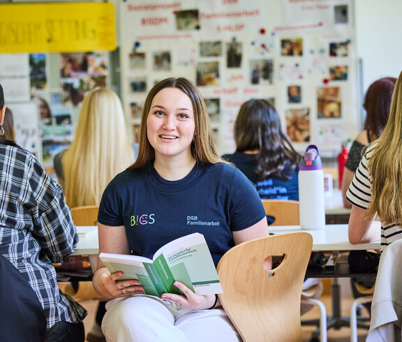 Schüler*innen im Klassenraum